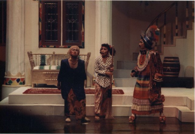 1991-07-OrangKayaBaruFoto004